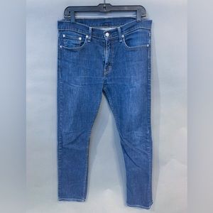 Levi 513 Slim Fit Jeans